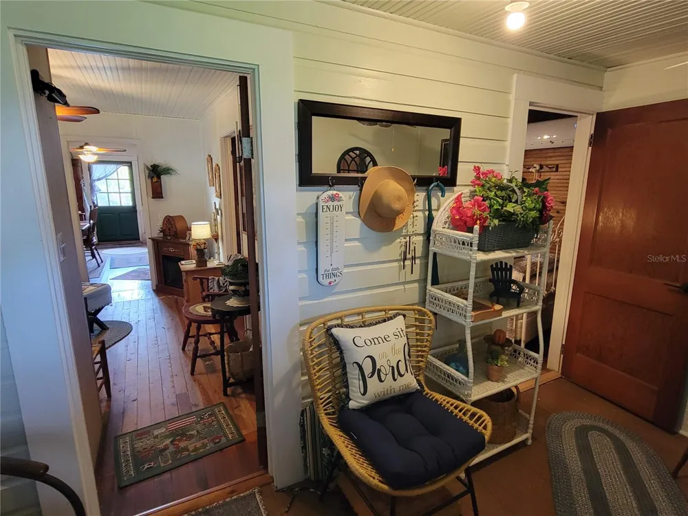 900 BOKHARA PLACE Sarasota, FL 34232