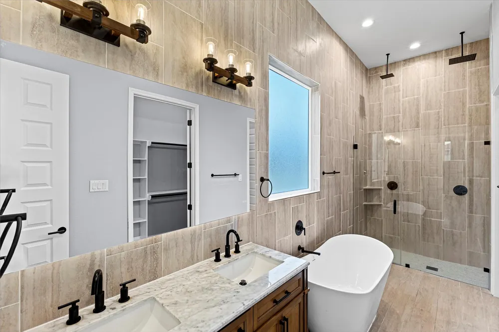 250 Hampton Glen Road Montgomery, TX 77356