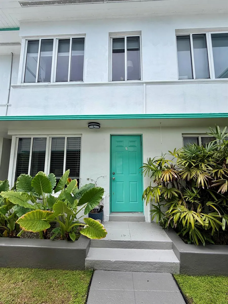 1980 Bay Drive #5 Miami Beach, FL 33141