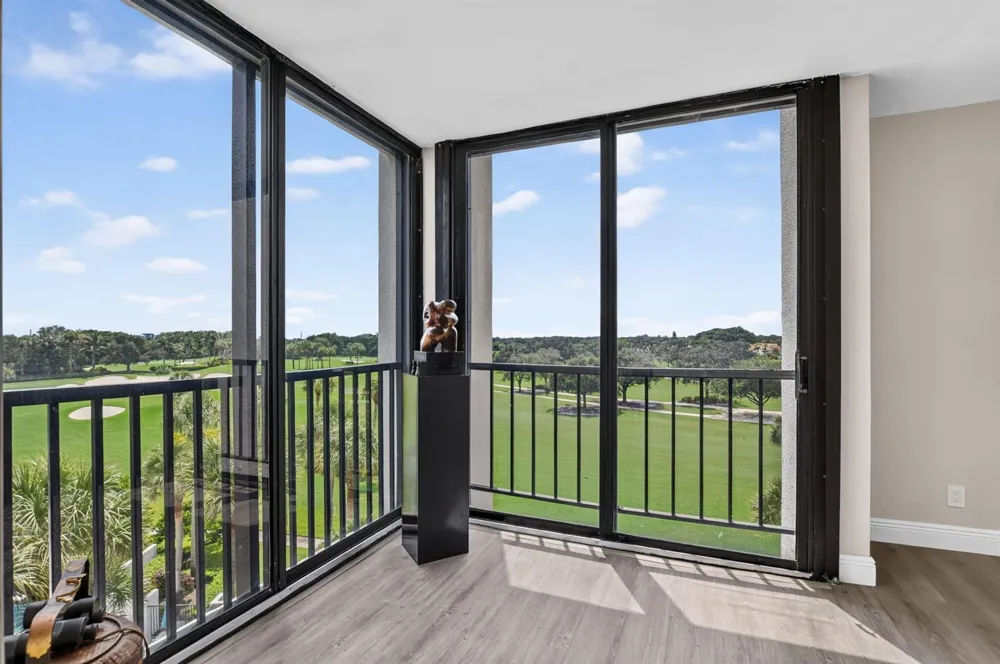 6805 Willow Wood Drive #5051 Boca Raton, FL 33434