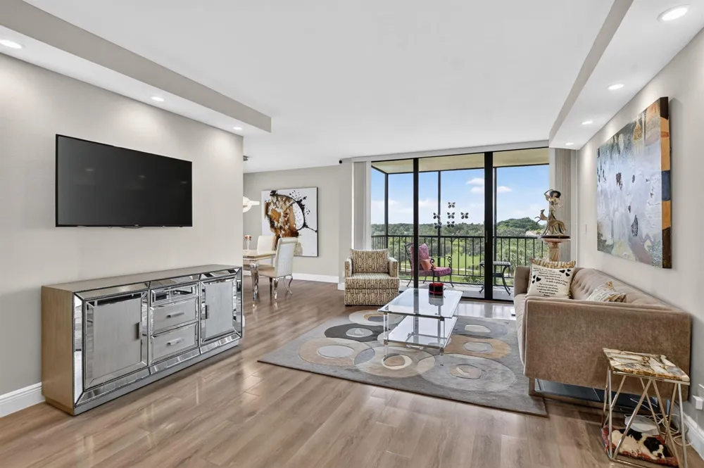 6805 Willow Wood Drive #5051 Boca Raton, FL 33434