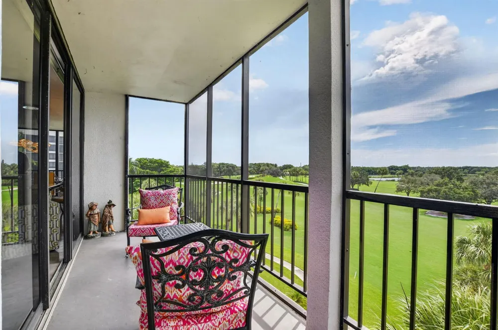 6805 Willow Wood Drive #5051 Boca Raton, FL 33434