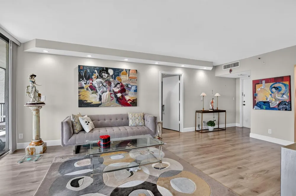 6805 Willow Wood Drive #5051 Boca Raton, FL 33434