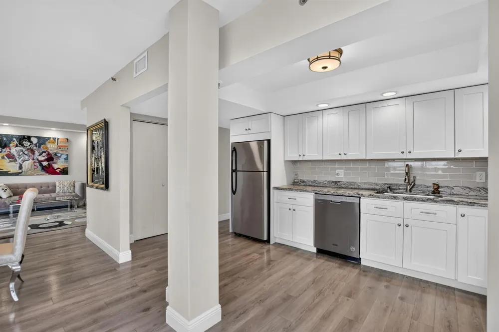 6805 Willow Wood Drive #5051 Boca Raton, FL 33434