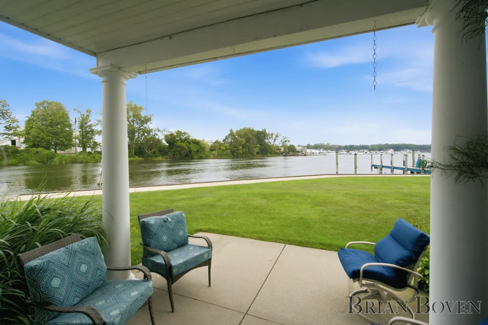 965 W Savidge Street Spring Lake Village, MI 49456