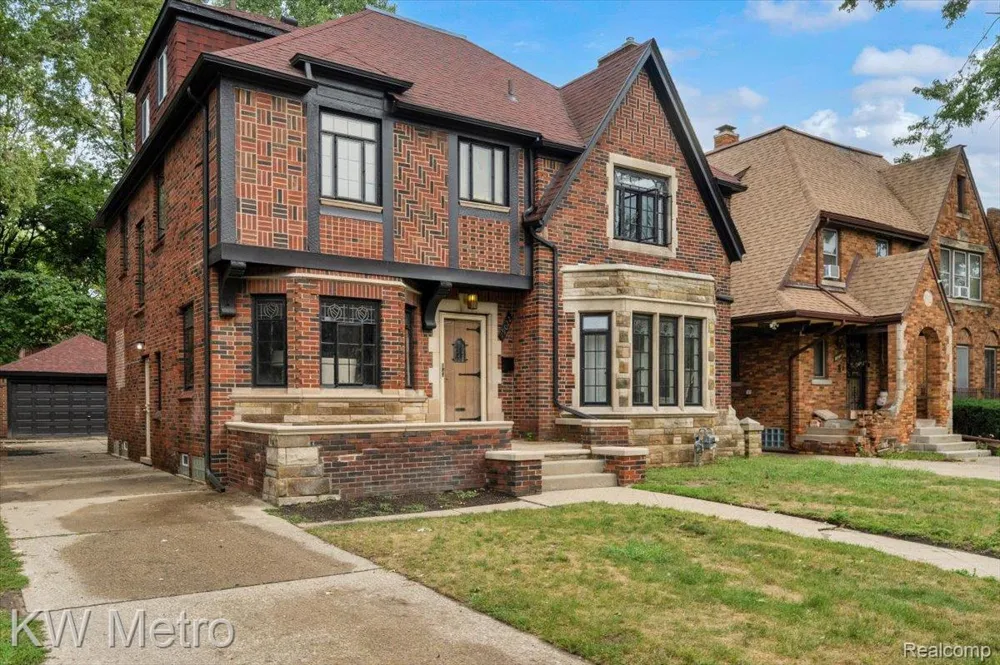 19022 Wildemere Street Detroit City, MI 48221