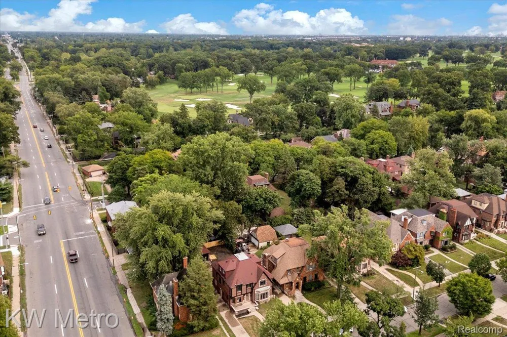 19022 Wildemere Street Detroit City, MI 48221