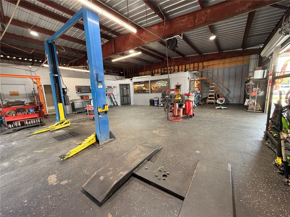 5100 34TH STREET St Petersburg, FL 33714