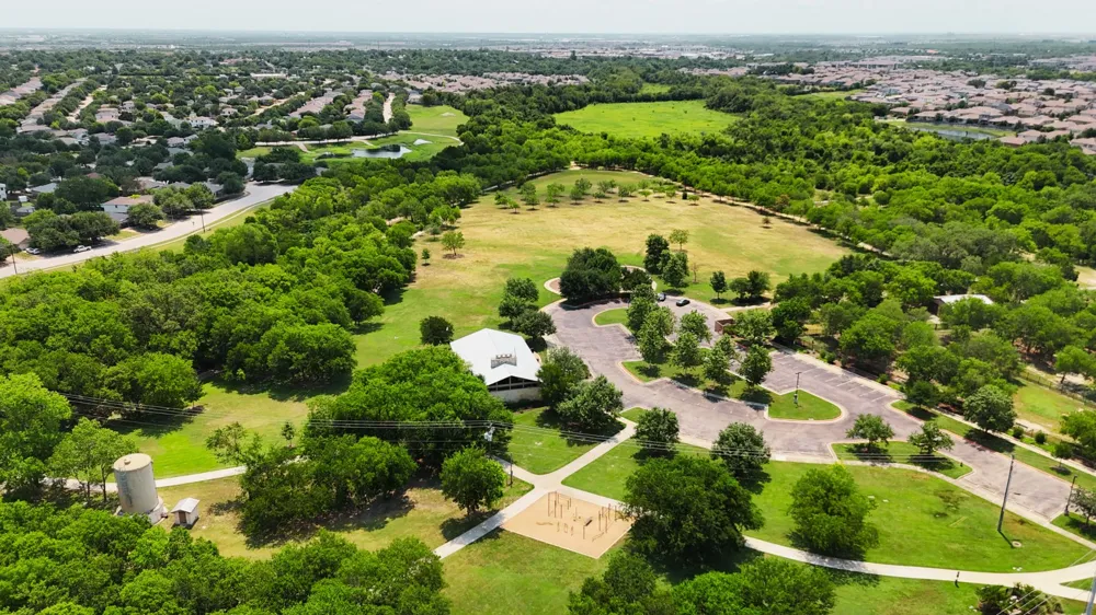809 Sebastian Bend #B Pflugerville, TX 78660