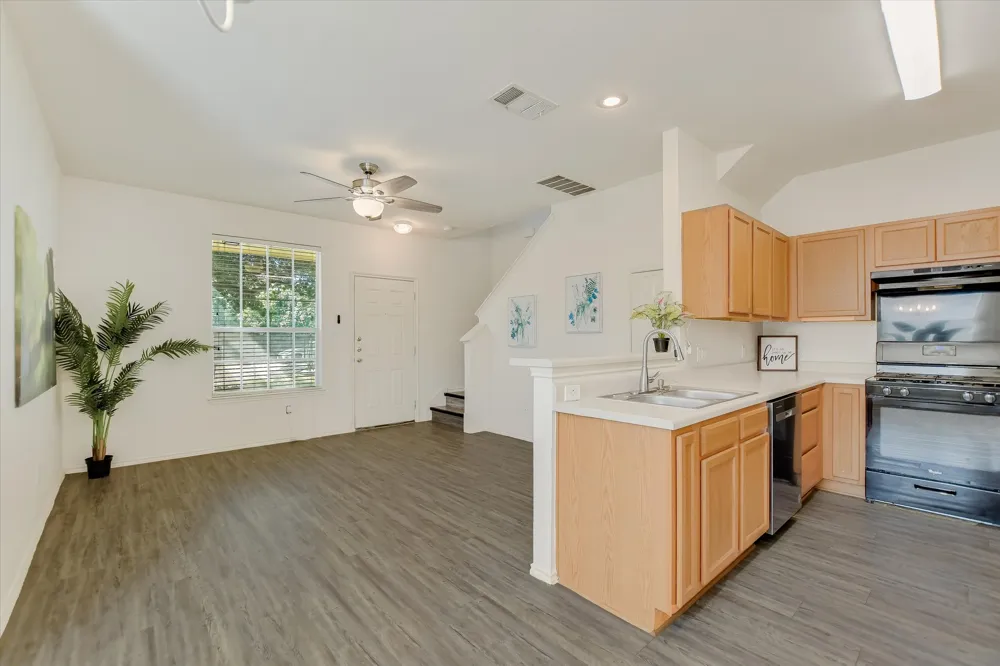 809 Sebastian Bend #B Pflugerville, TX 78660
