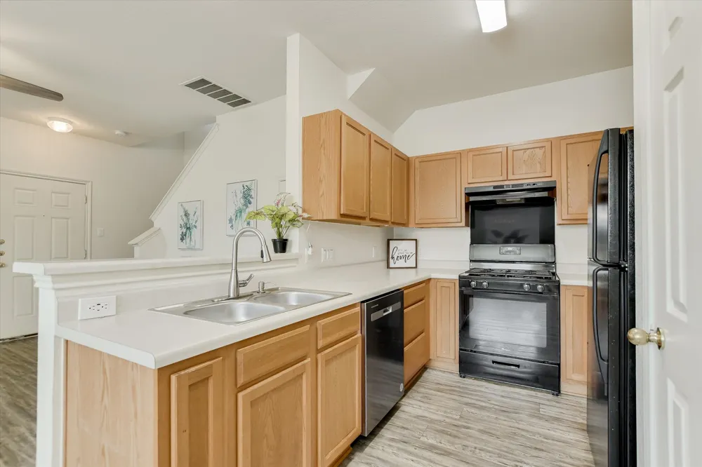 809 Sebastian Bend #B Pflugerville, TX 78660