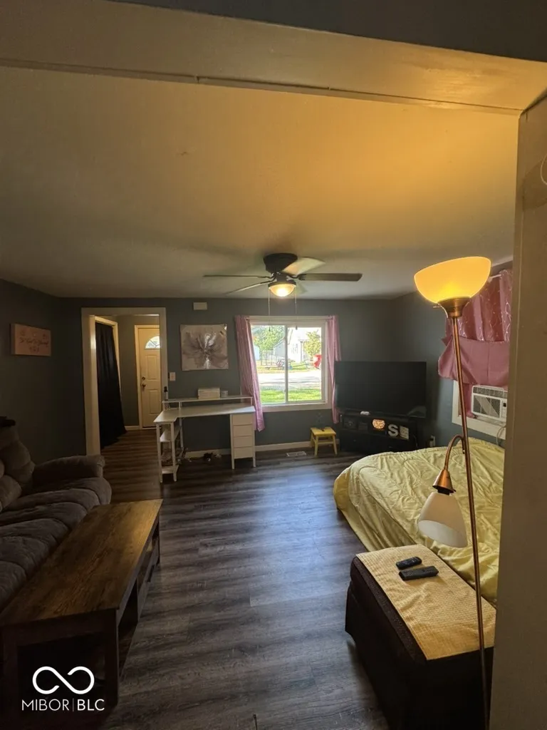 1109 W 17th Muncie, IN 47302