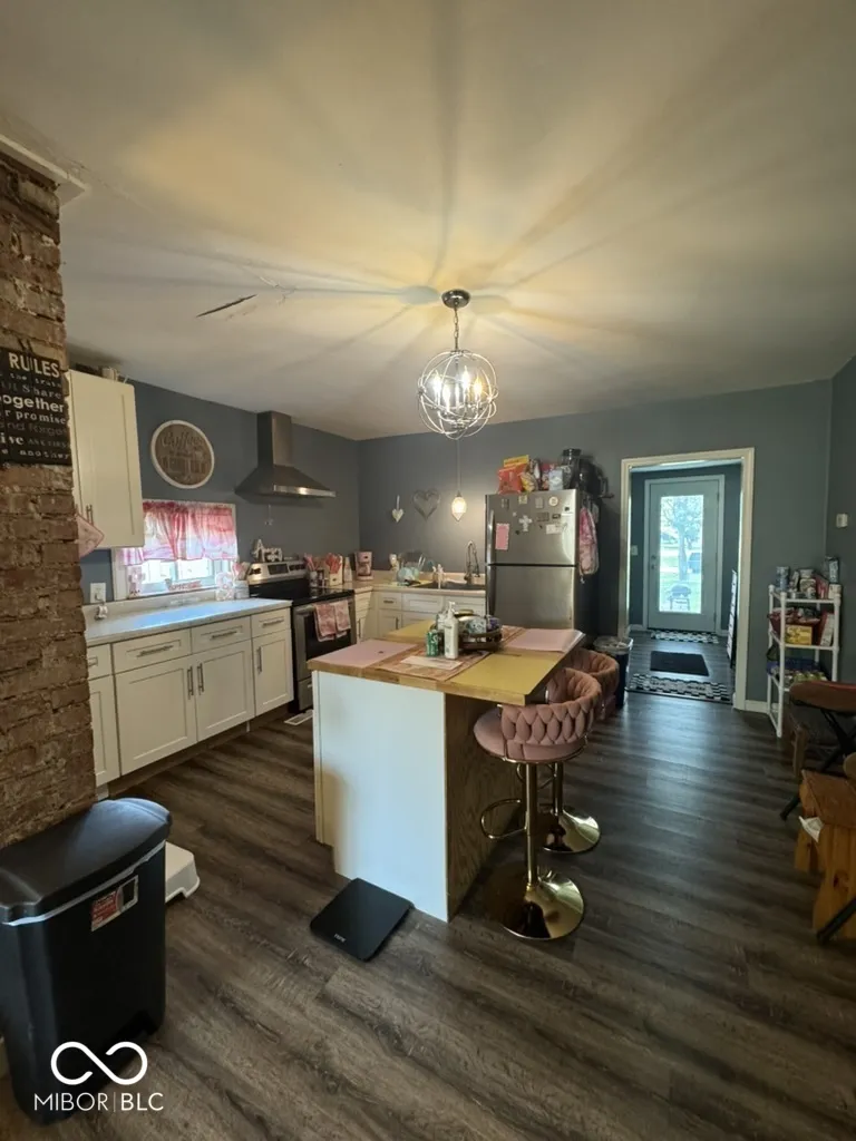 1109 W 17th Muncie, IN 47302