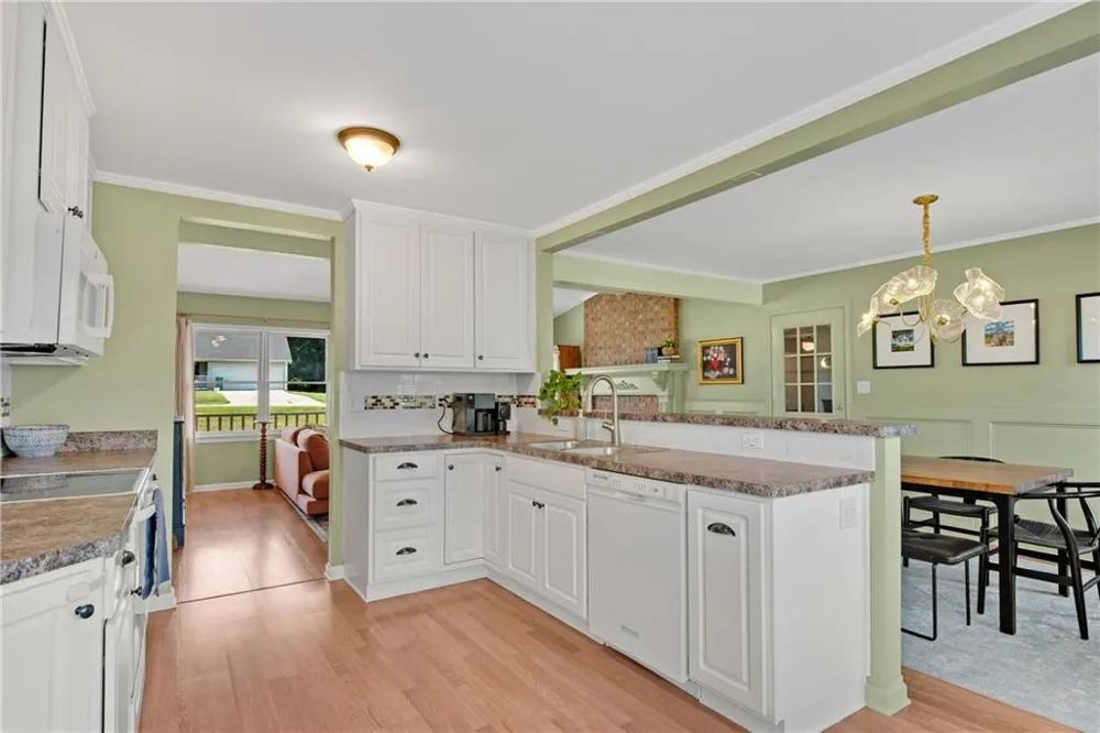 4646 Countryside Drive Flowery Branch, GA 30542