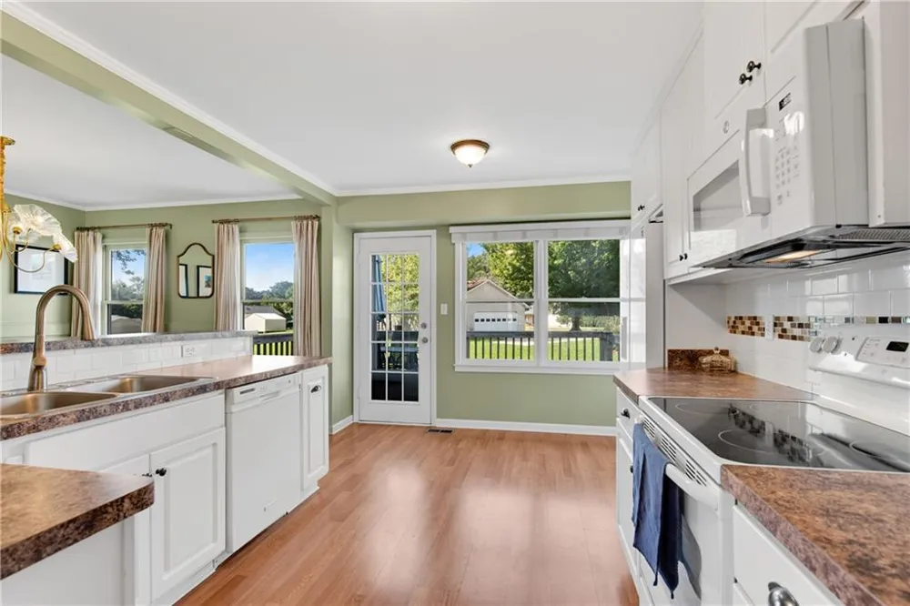4646 Countryside Drive Flowery Branch, GA 30542