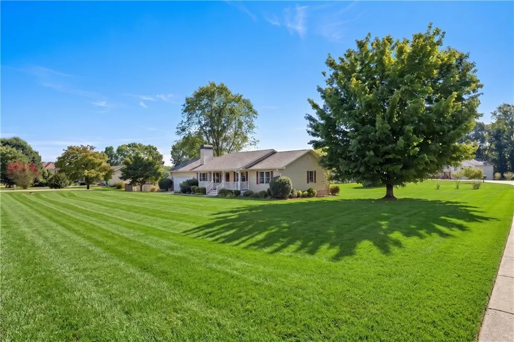 4646 Countryside Drive Flowery Branch, GA 30542