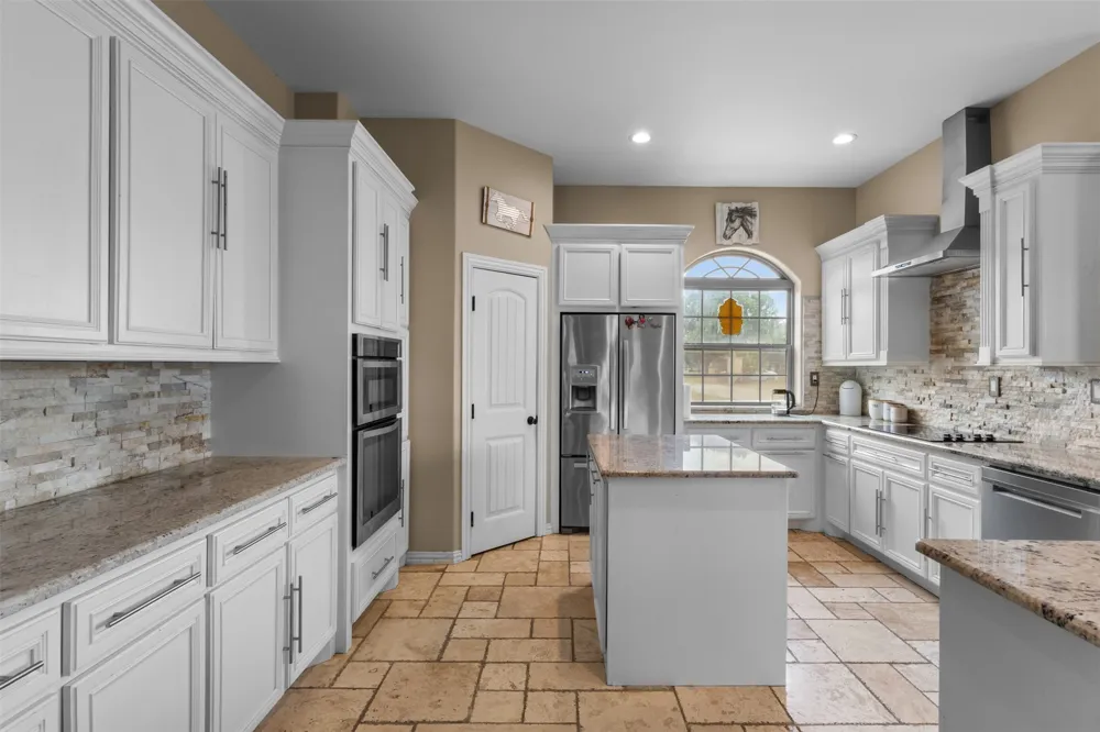7719 County Road 272 Terrell, TX 75160