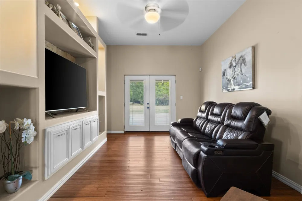 7719 County Road 272 Terrell, TX 75160
