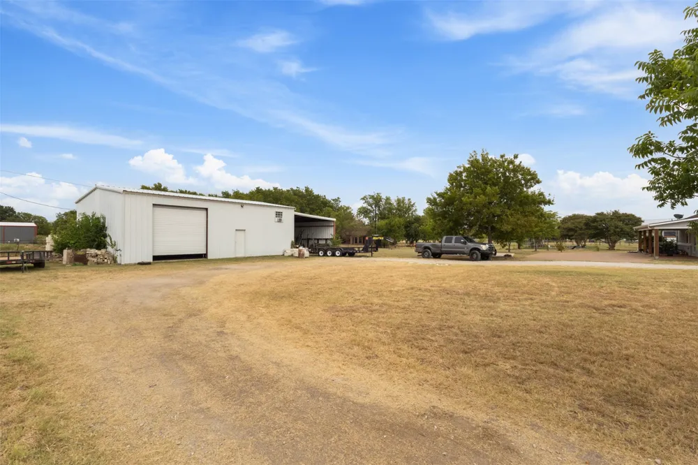 7719 County Road 272 Terrell, TX 75160