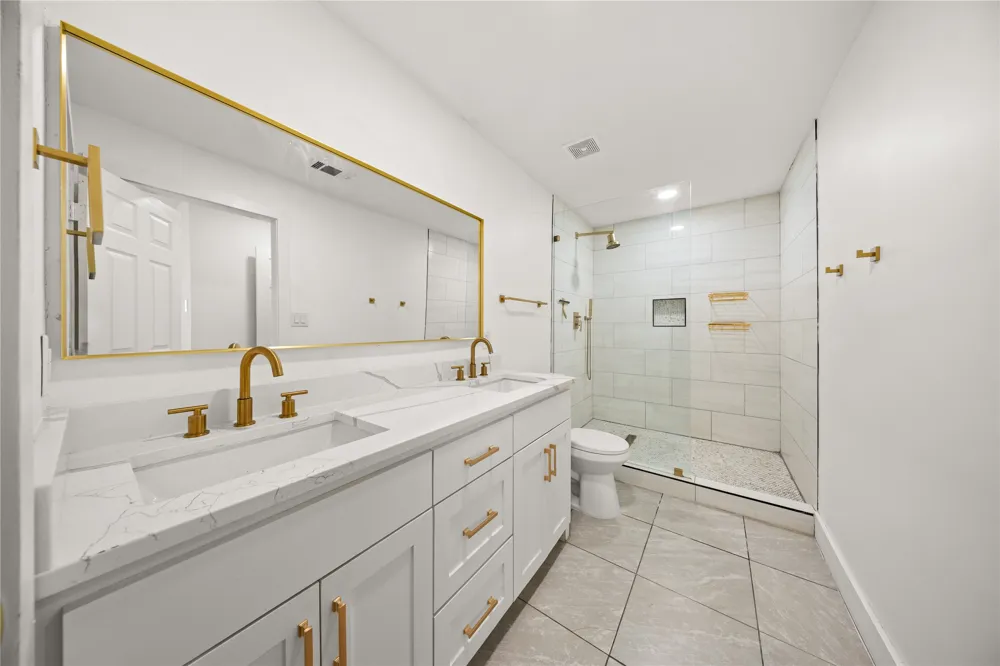 2431 Gross Road Dallas, TX 75228