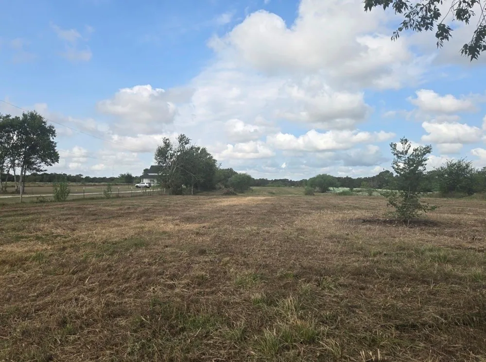 NW Hilltop Road East Bernard, TX 77435