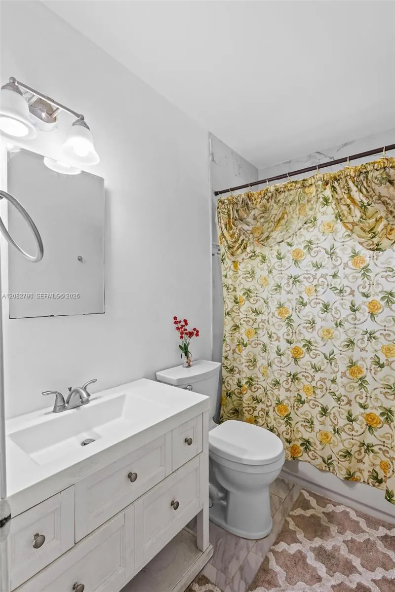 15724 SW 304th Ter Homestead, FL 33033