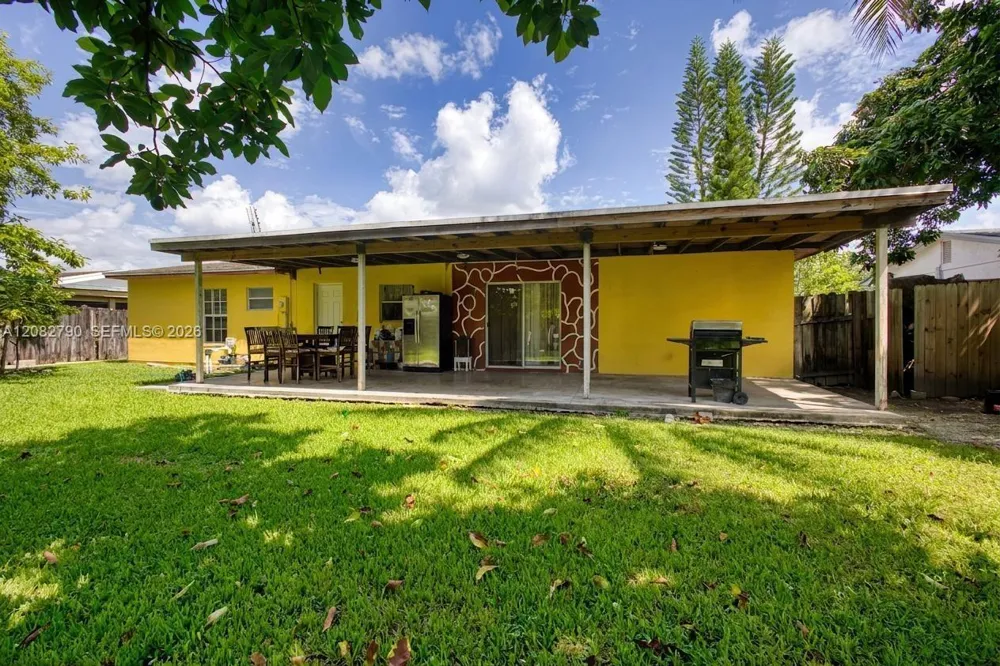 15724 SW 304th Ter Homestead, FL 33033