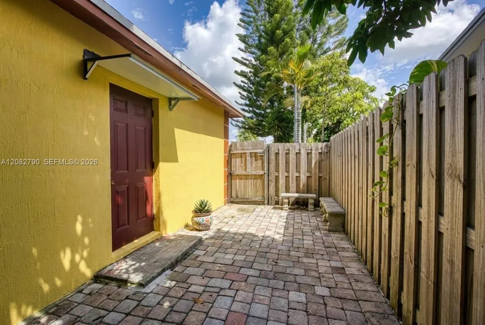 15724 SW 304th Ter Homestead, FL 33033