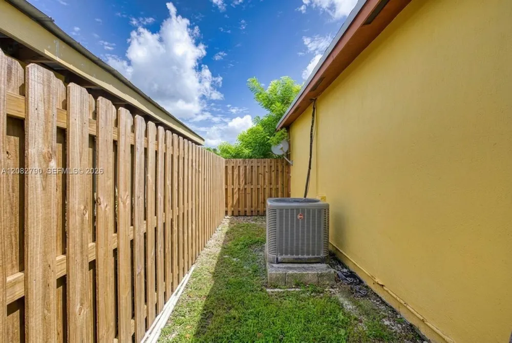 15724 SW 304th Ter Homestead, FL 33033