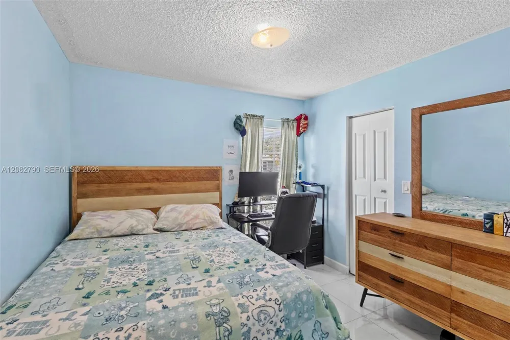 15724 SW 304th Ter Homestead, FL 33033