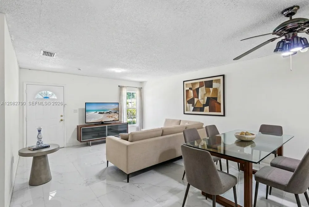 15724 SW 304th Ter Homestead, FL 33033