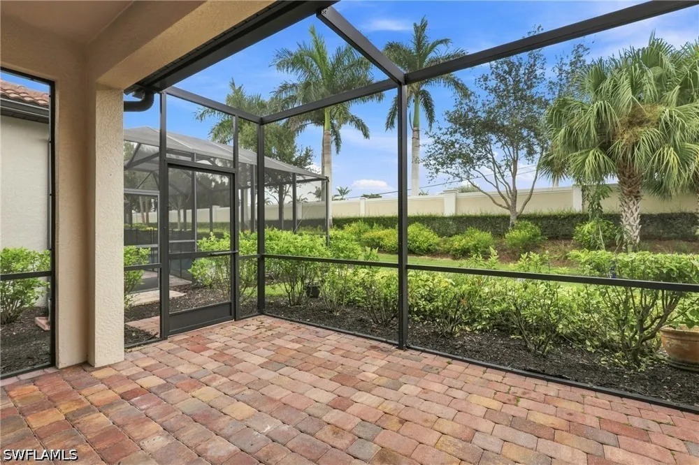 Wilton Drive Naples, FL 34109