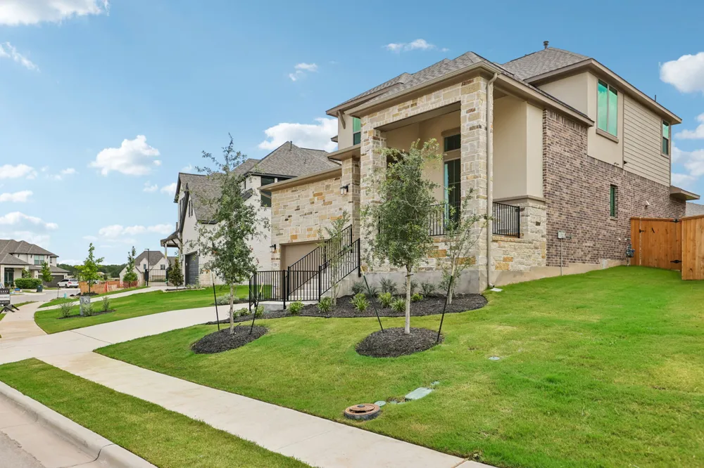 253 Prickly Poppy Loop Kyle, TX 78640