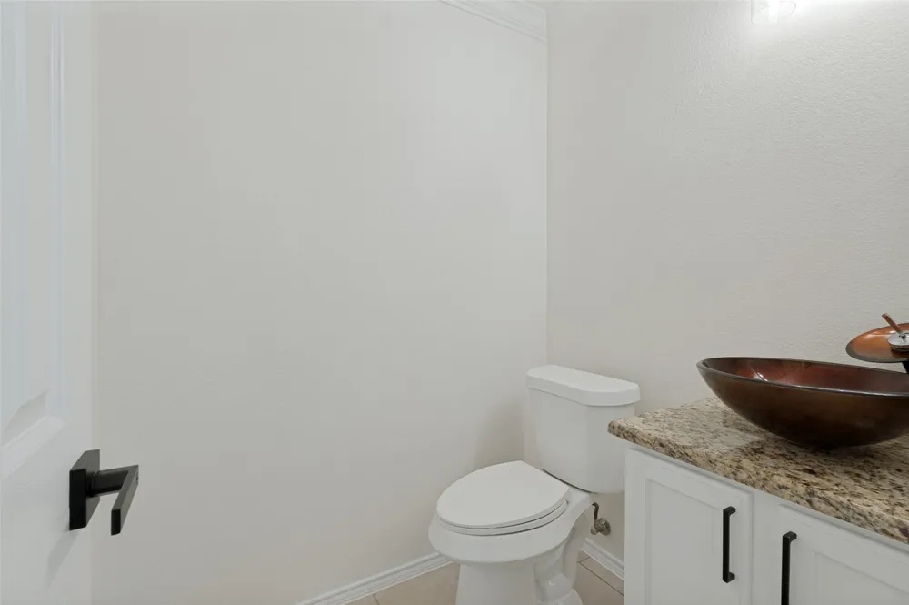 1004 Bridges Drive Arlington, TX 76012