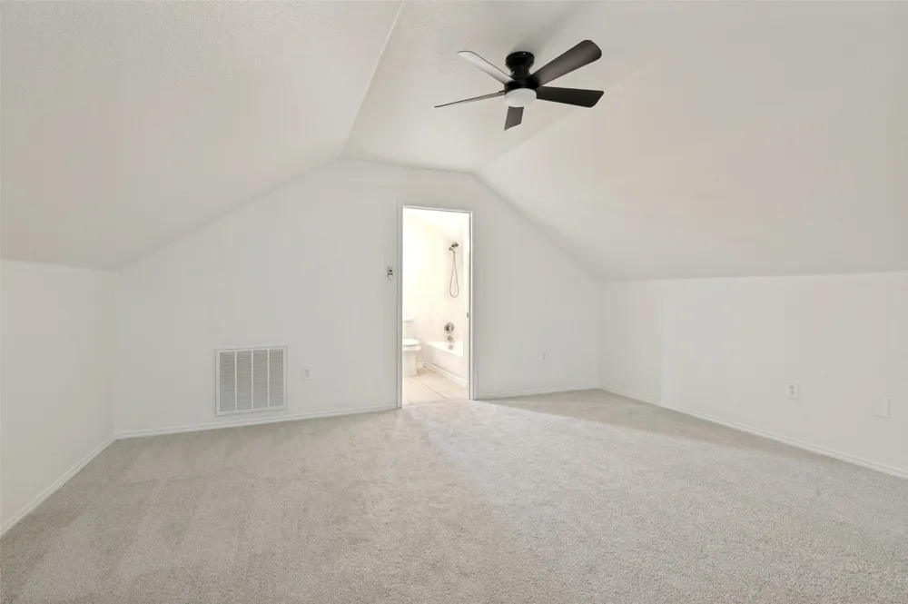 1004 Bridges Drive Arlington, TX 76012