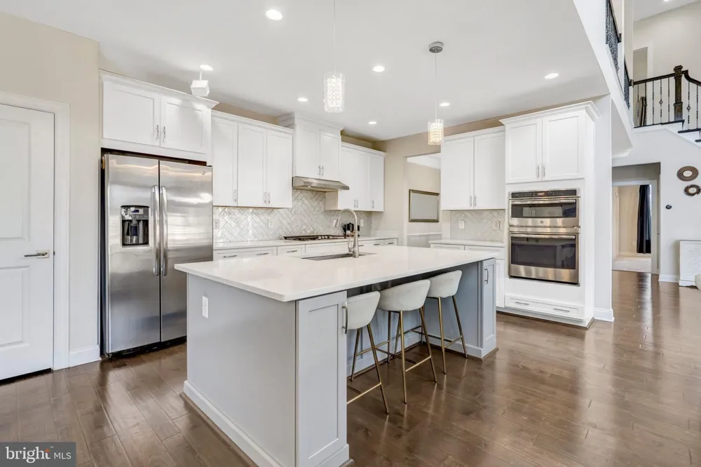 23311 SILCOTT WOODS TERRACE Ashburn, VA 20148