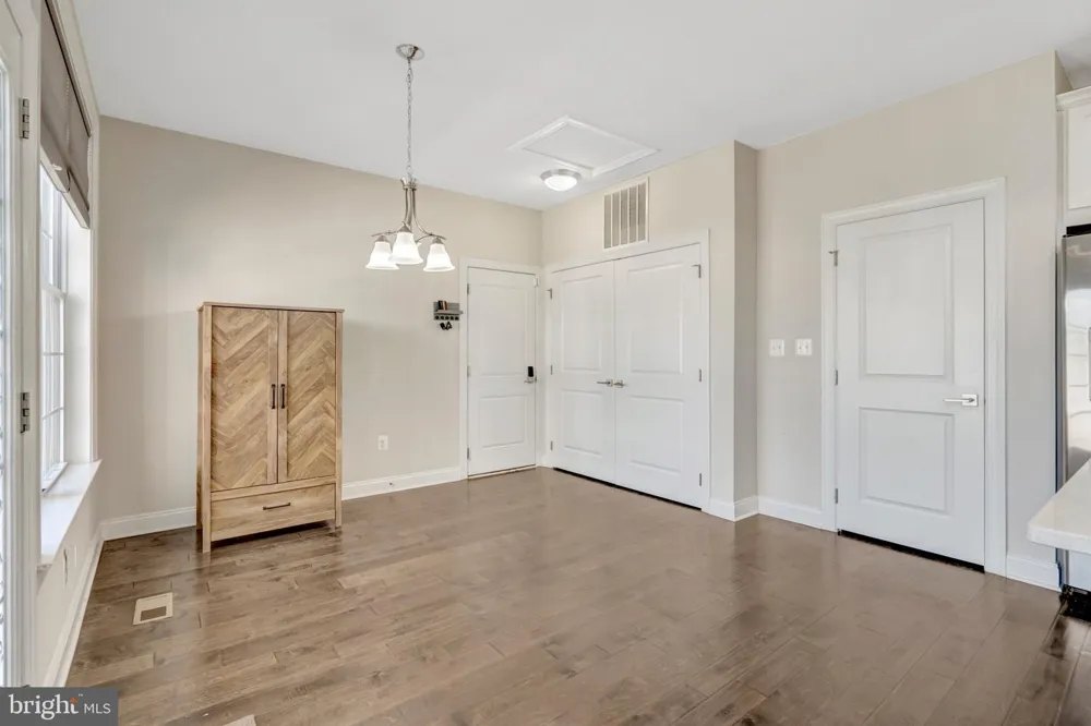 23311 SILCOTT WOODS TERRACE Ashburn, VA 20148