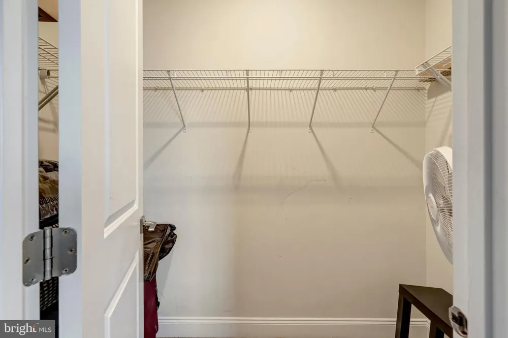 23311 SILCOTT WOODS TERRACE Ashburn, VA 20148