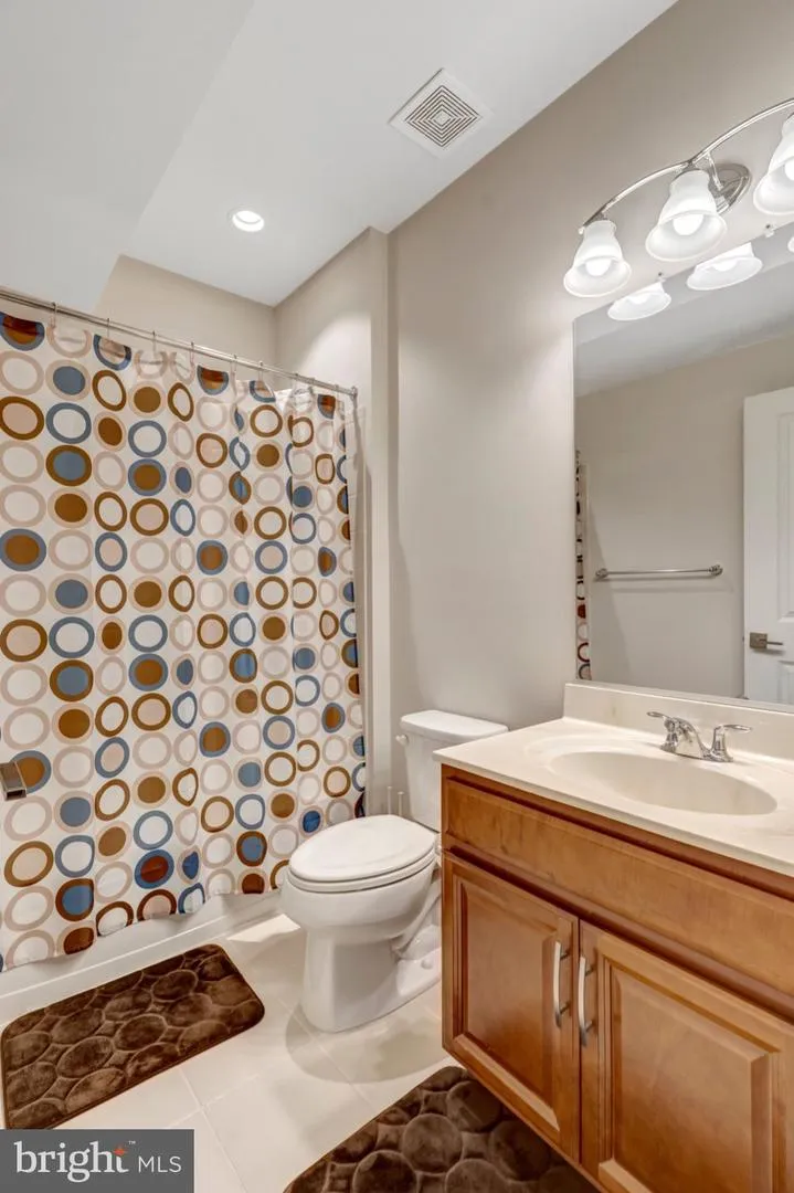 23311 SILCOTT WOODS TERRACE Ashburn, VA 20148