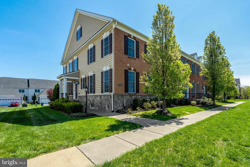 23311 SILCOTT WOODS TERRACE Ashburn, VA 20148