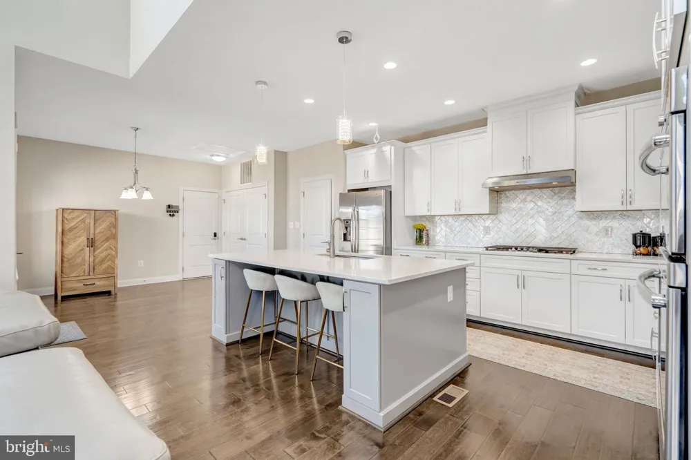 23311 SILCOTT WOODS TERRACE Ashburn, VA 20148