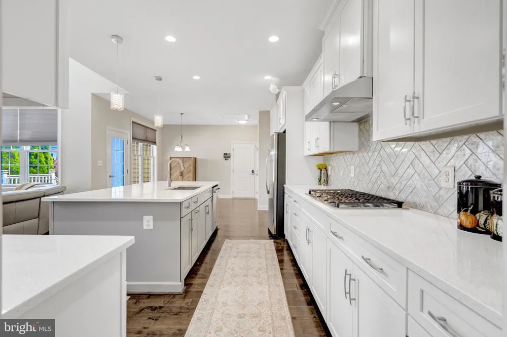 23311 SILCOTT WOODS TERRACE Ashburn, VA 20148