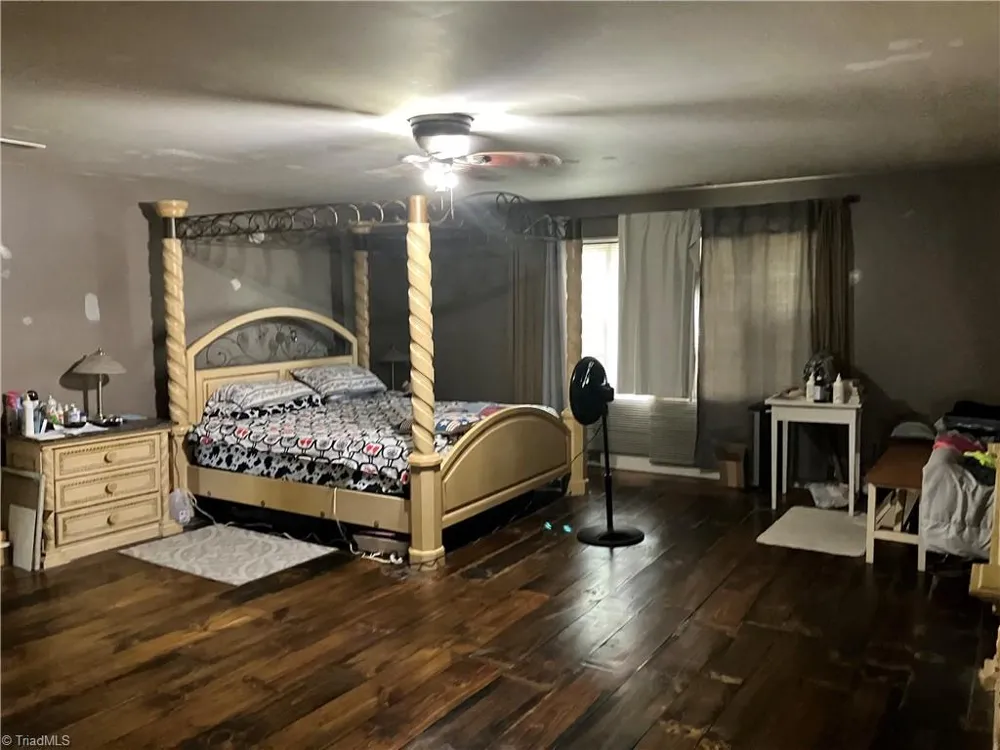 1016 Sanders Shelton Road Westfield, NC 27053
