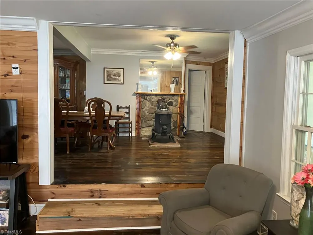 1016 Sanders Shelton Road Westfield, NC 27053