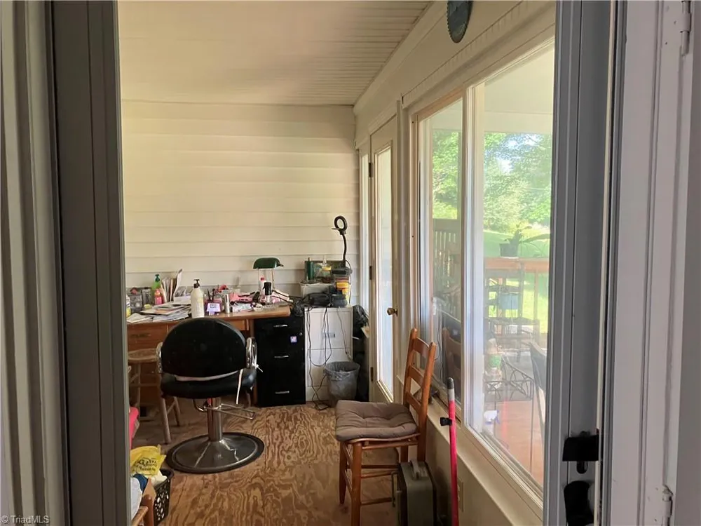 1016 Sanders Shelton Road Westfield, NC 27053