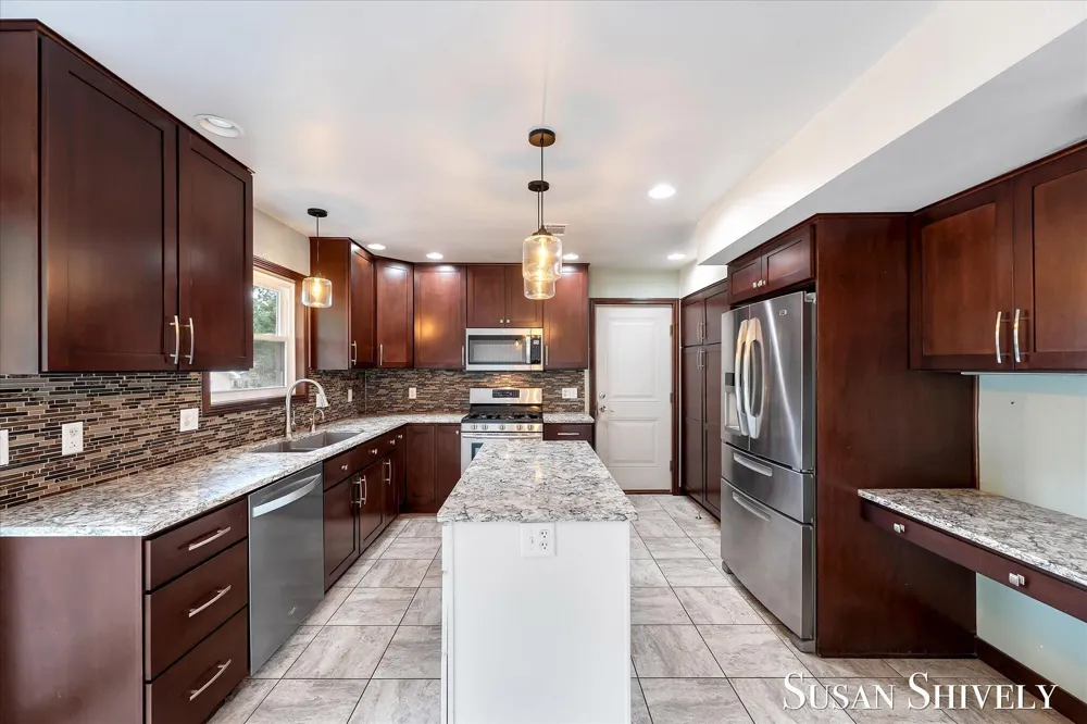 5022 Montauk Drive NW Alpine Township, MI 49321