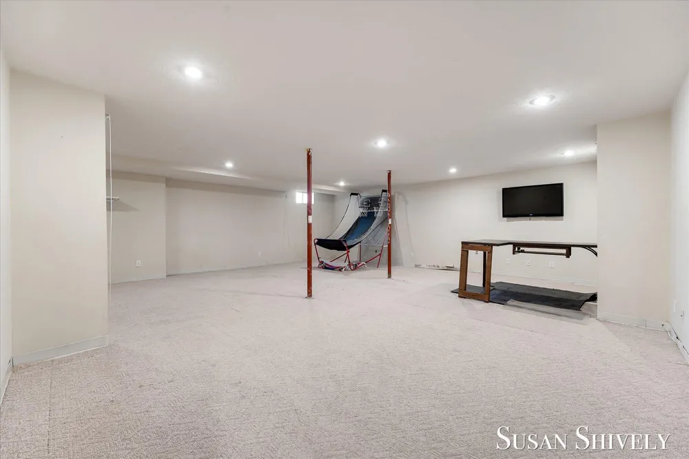 5022 Montauk Drive NW Alpine Township, MI 49321