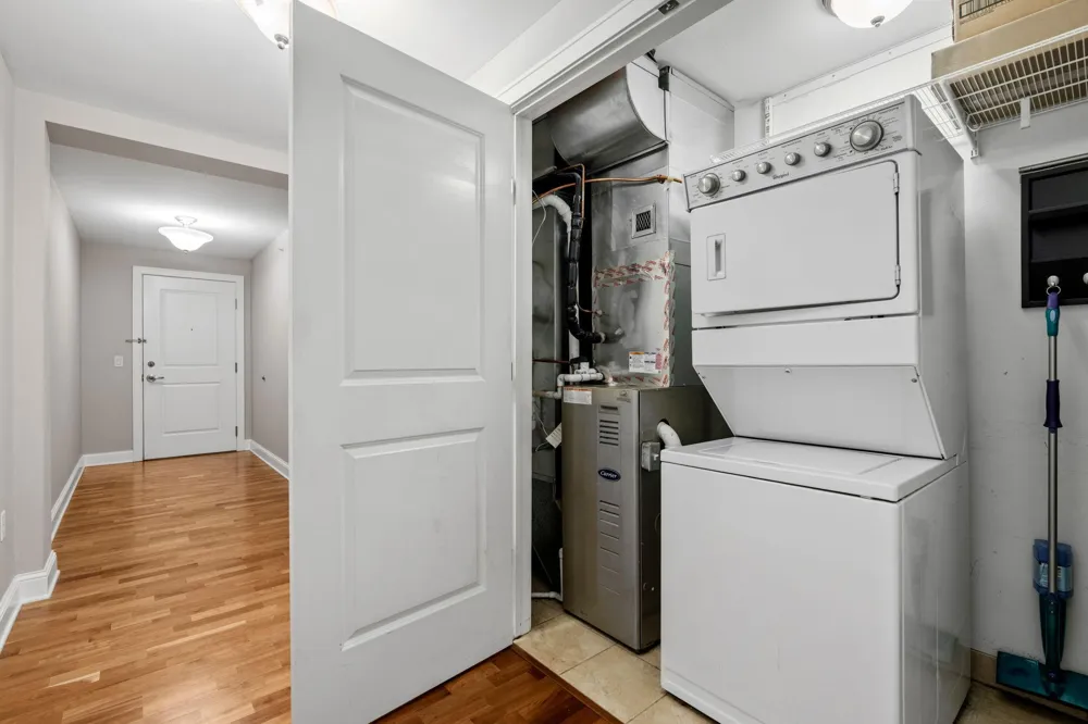 1060 Grand Avenue #300 Saint Paul, MN 55105