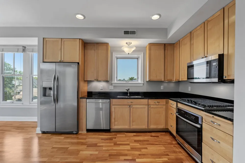 1060 Grand Avenue #300 Saint Paul, MN 55105