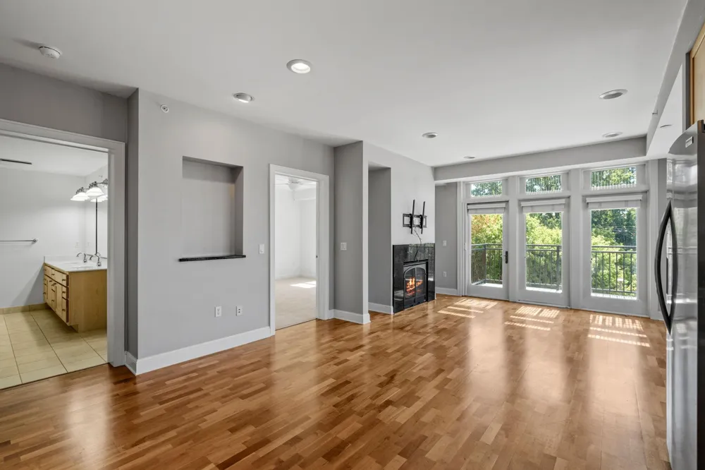 1060 Grand Avenue #300 Saint Paul, MN 55105